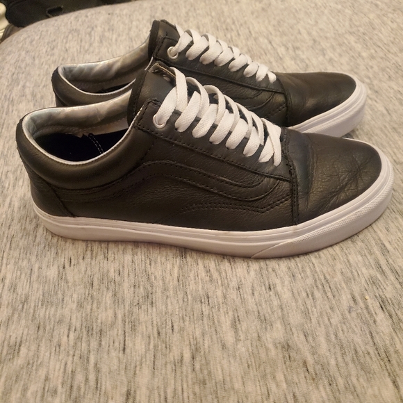 old skool leather Van's mens size 7, women's size 8.5 - Picture 3 of 6